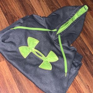 Under Armour sweatshirt